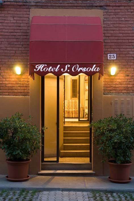 Hotel Sant Orsola Bologna widok z zewnątrz